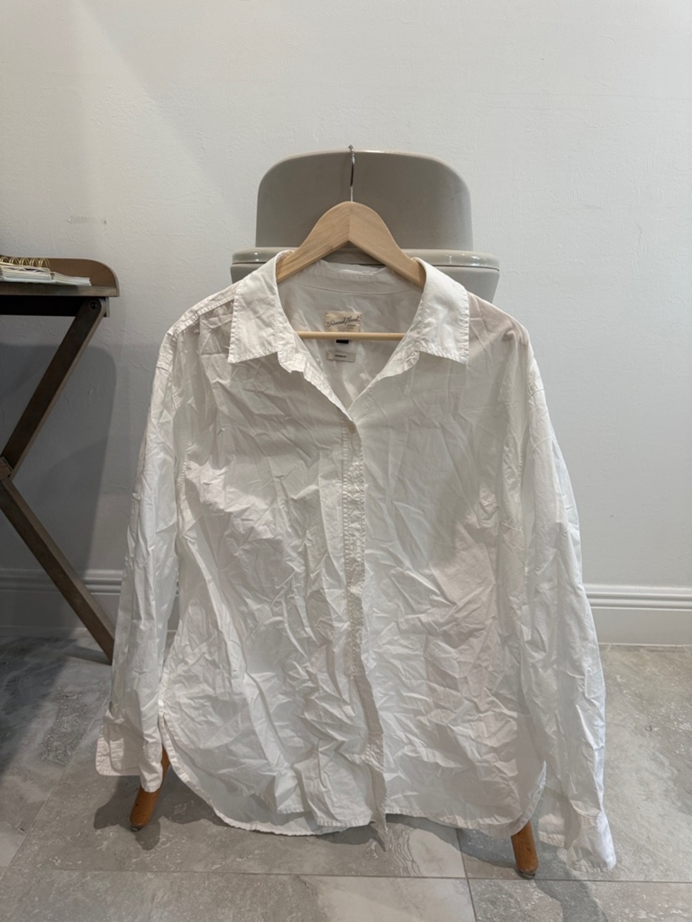 Universal Thread White Men's Button-Down Shirt